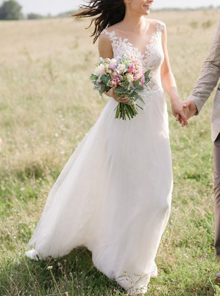 Idolrays Tulle Wedding Dress with Illusion Neck and Lace Appliques