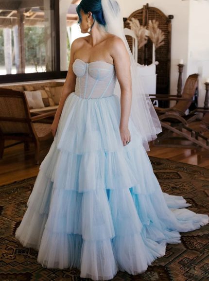 Idolrays A-line Tulle Wedding Gown with Sweetheart Neckline