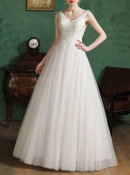 Idolrays V-Neckline Wedding Gown with Lace Appliques