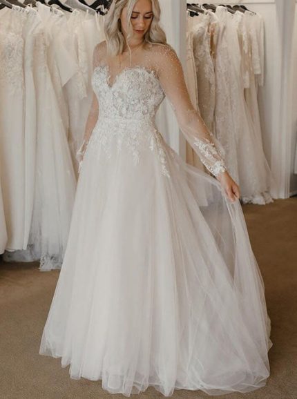 Luxurious A-line Wedding Dress with Illusion Neckline and Lace Appliques