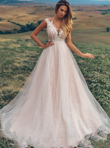 Romantic A-line Wedding Dress with Lace Appliques and Chapel Train