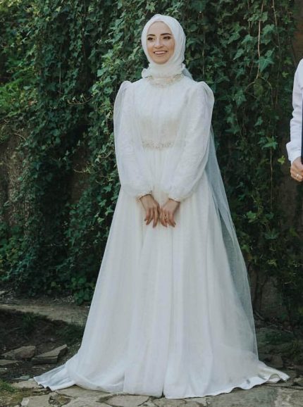 Modest High Neckline Wedding Dress with Long Sleeves